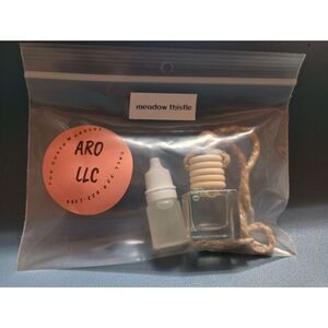"Meadow Thistle" Hanging Car Diffuser- 8 ml plus refill